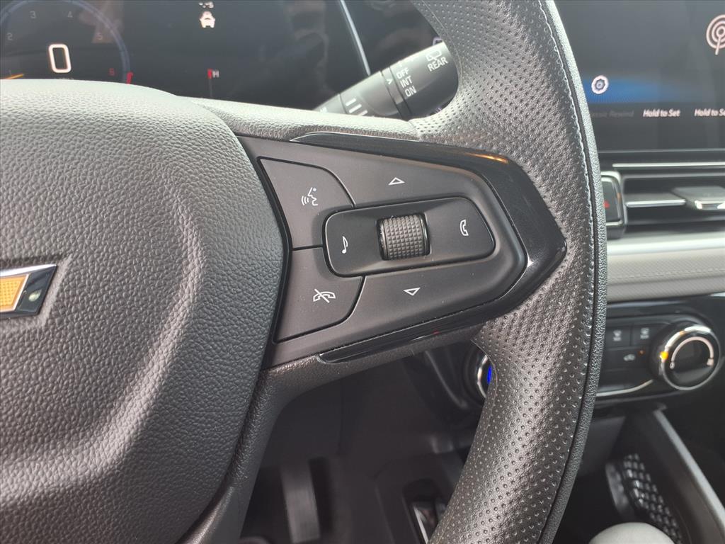 used 2024 Chevrolet TrailBlazer car, priced at $25,995