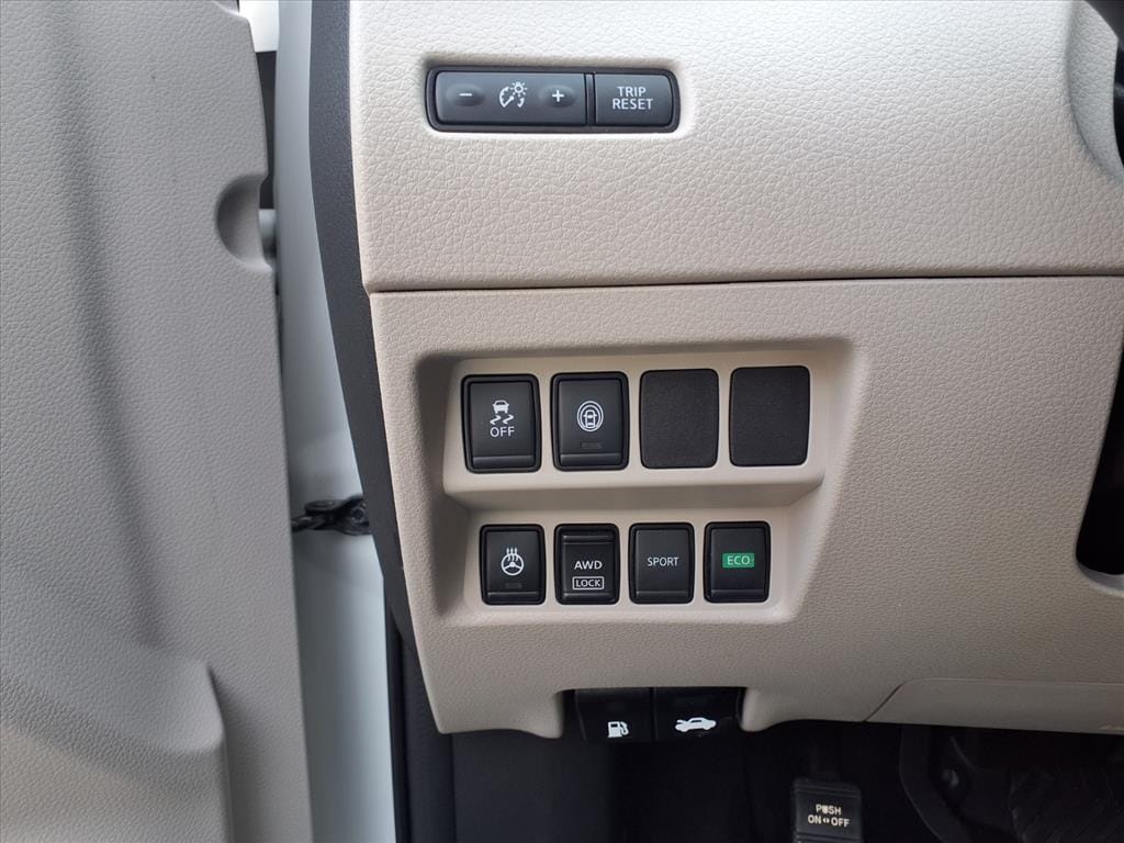 used 2022 Nissan Rogue Sport car, priced at $22,999