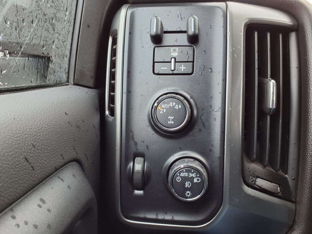 used 2018 Chevrolet Silverado 1500 car, priced at $28,444