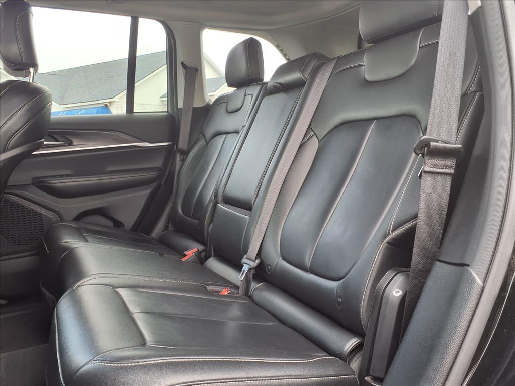 used 2023 Jeep Grand Cherokee car, priced at $32,995
