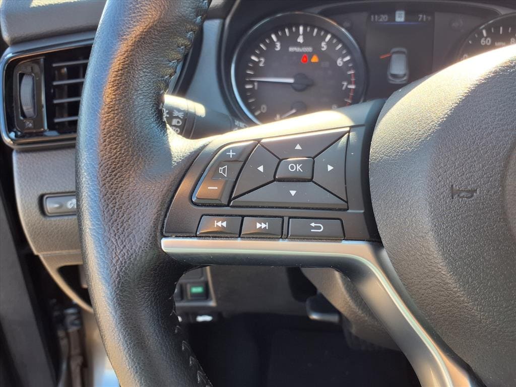 used 2022 Nissan Rogue Sport car, priced at $24,999
