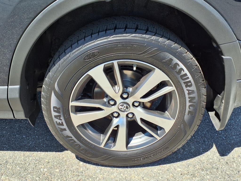 used 2018 Toyota RAV4 car, priced at $22,995