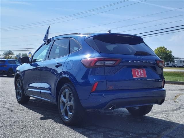 used 2023 Ford Escape car, priced at $25,999