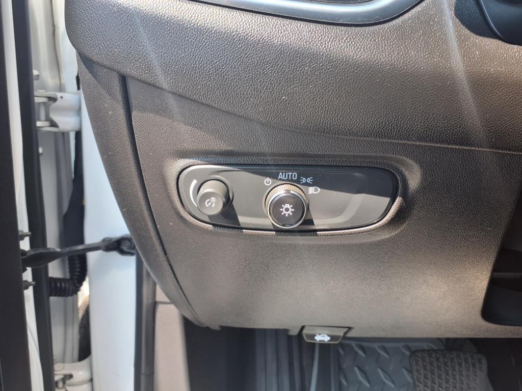 used 2021 Chevrolet Equinox car, priced at $19,995