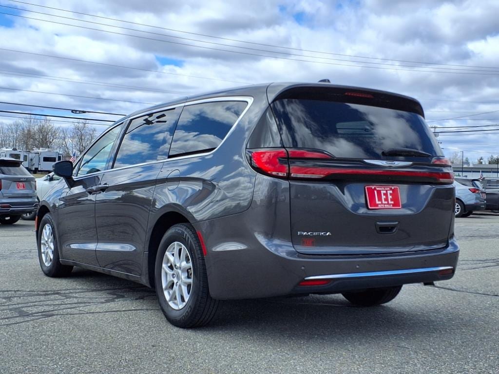 used 2023 Chrysler Pacifica car, priced at $26,995