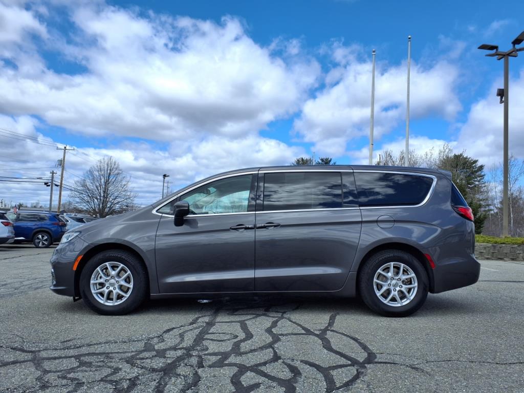 used 2023 Chrysler Pacifica car, priced at $26,995