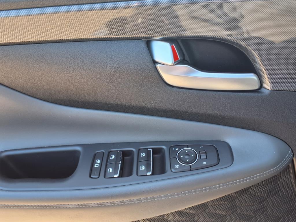 used 2023 Hyundai Santa Fe car, priced at $27,555