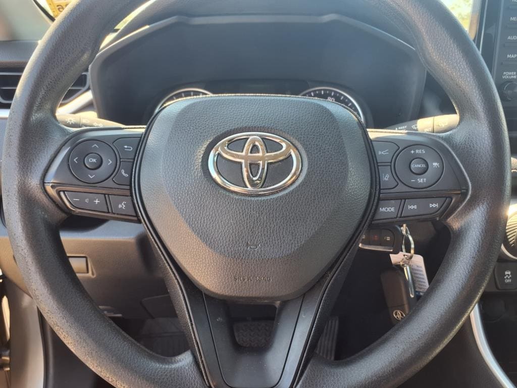 used 2020 Toyota RAV4 car, priced at $22,999