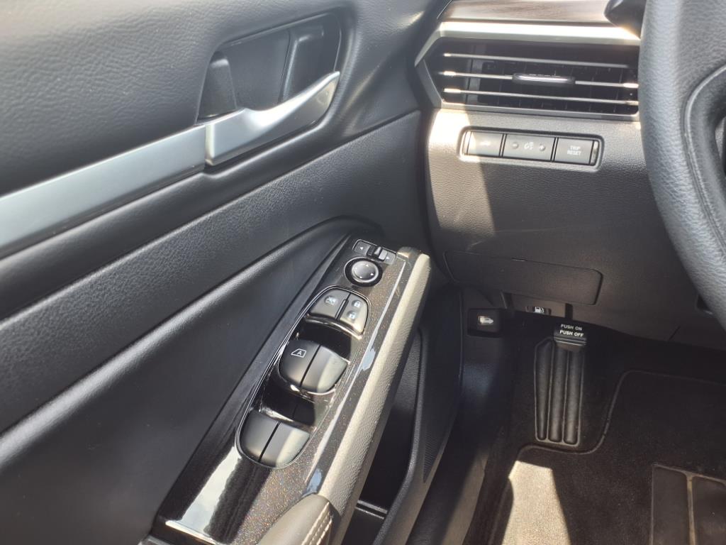 used 2023 Nissan Altima car, priced at $21,999