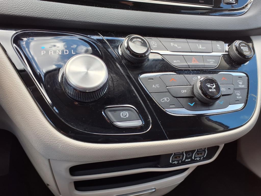 used 2023 Chrysler Pacifica car, priced at $26,995