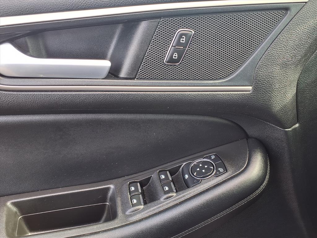 used 2023 Ford Edge car, priced at $24,999