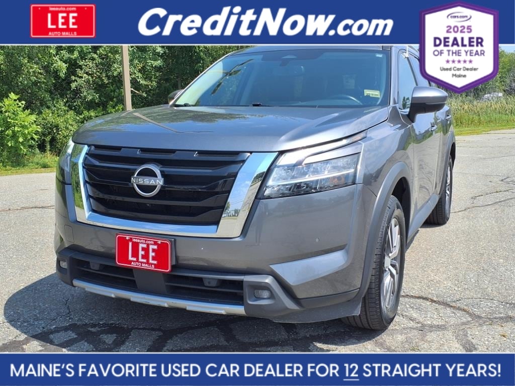used 2022 Nissan Pathfinder car, priced at $28,888