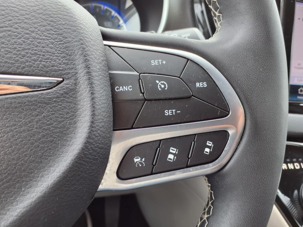 used 2023 Chrysler Pacifica car, priced at $26,777