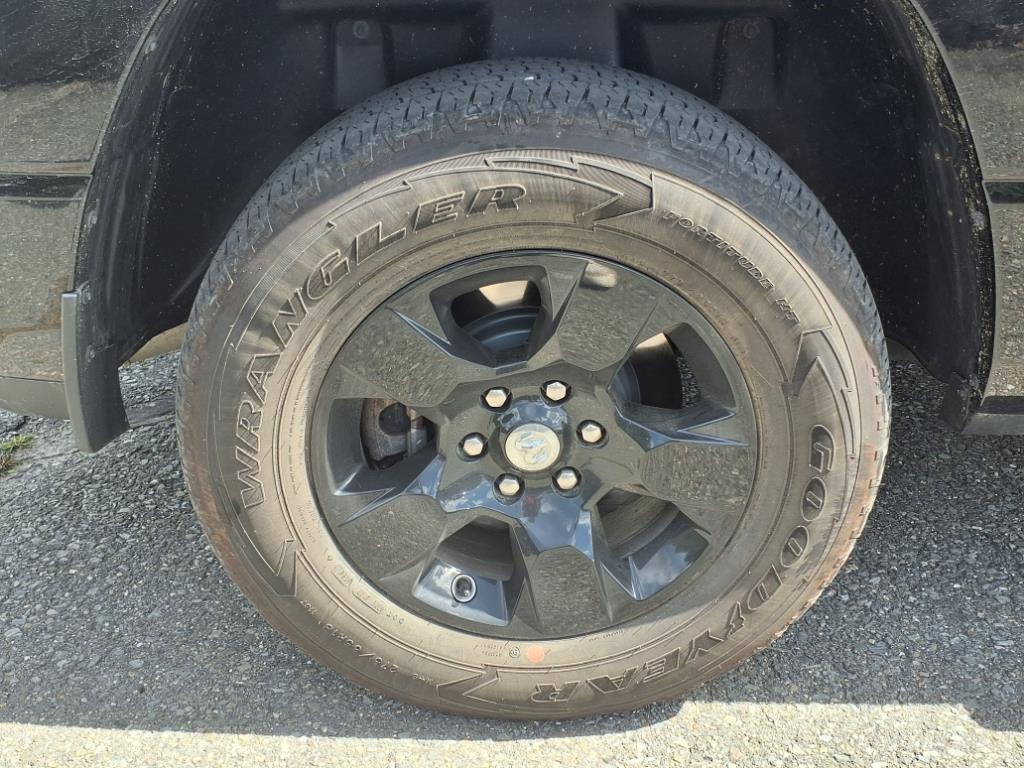 used 2022 Ram 1500 car, priced at $38,777