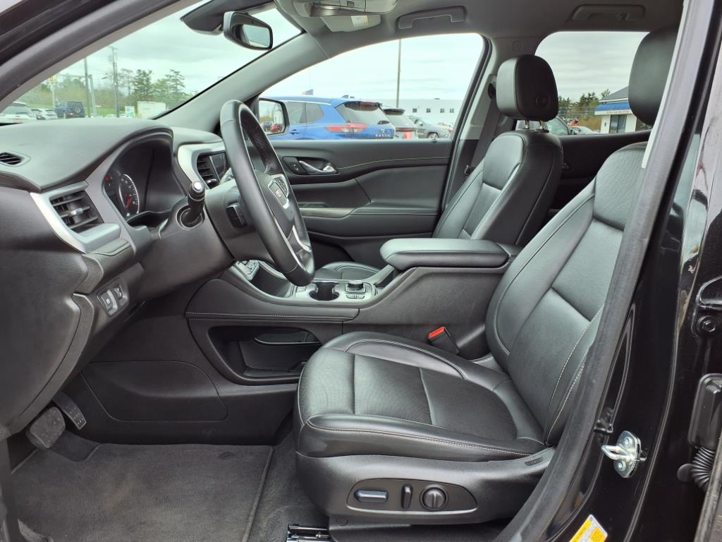 used 2023 GMC Acadia car, priced at $30,995