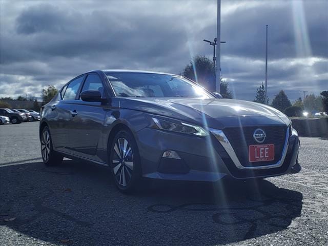 used 2022 Nissan Altima car, priced at $19,999