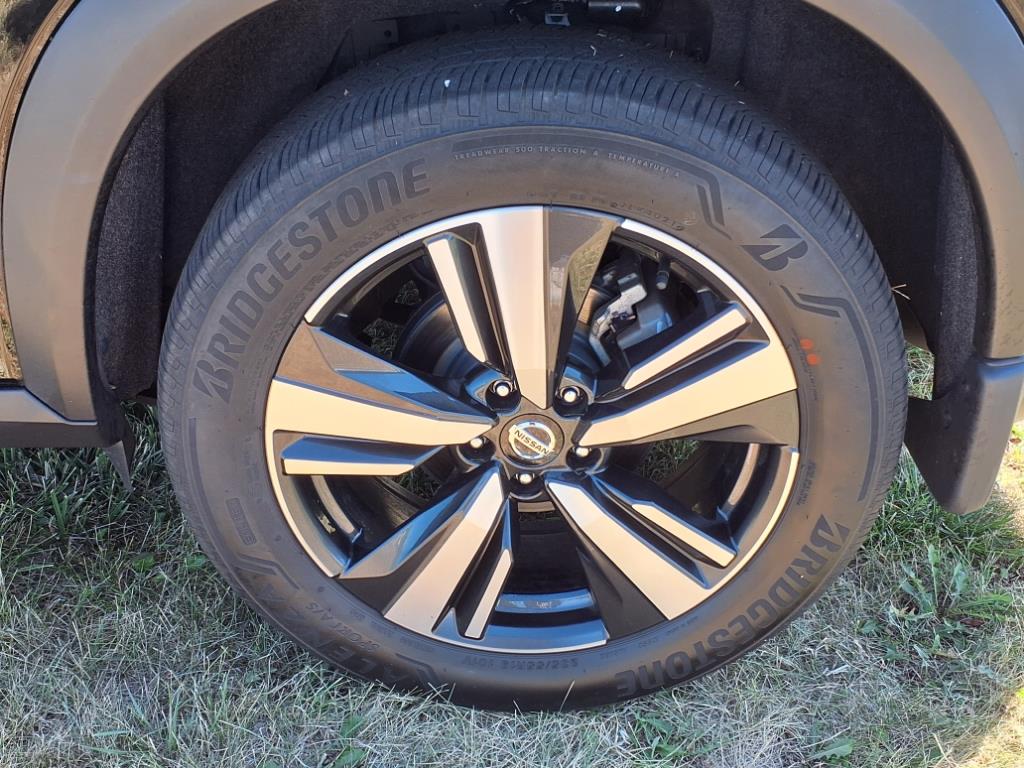 used 2021 Nissan Rogue car, priced at $29,777