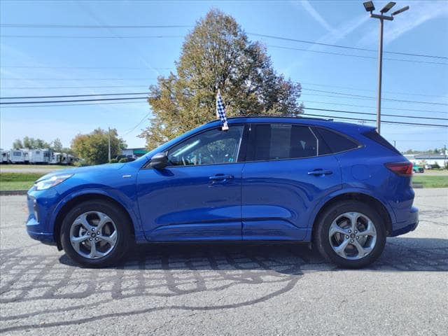 used 2023 Ford Escape car, priced at $25,999