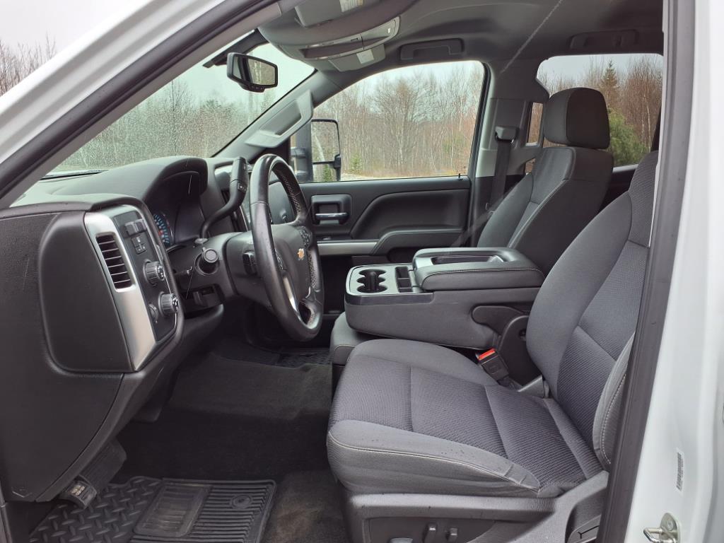 used 2018 Chevrolet Silverado 1500 car, priced at $28,444