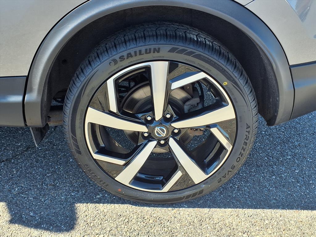 used 2022 Nissan Rogue Sport car, priced at $24,999