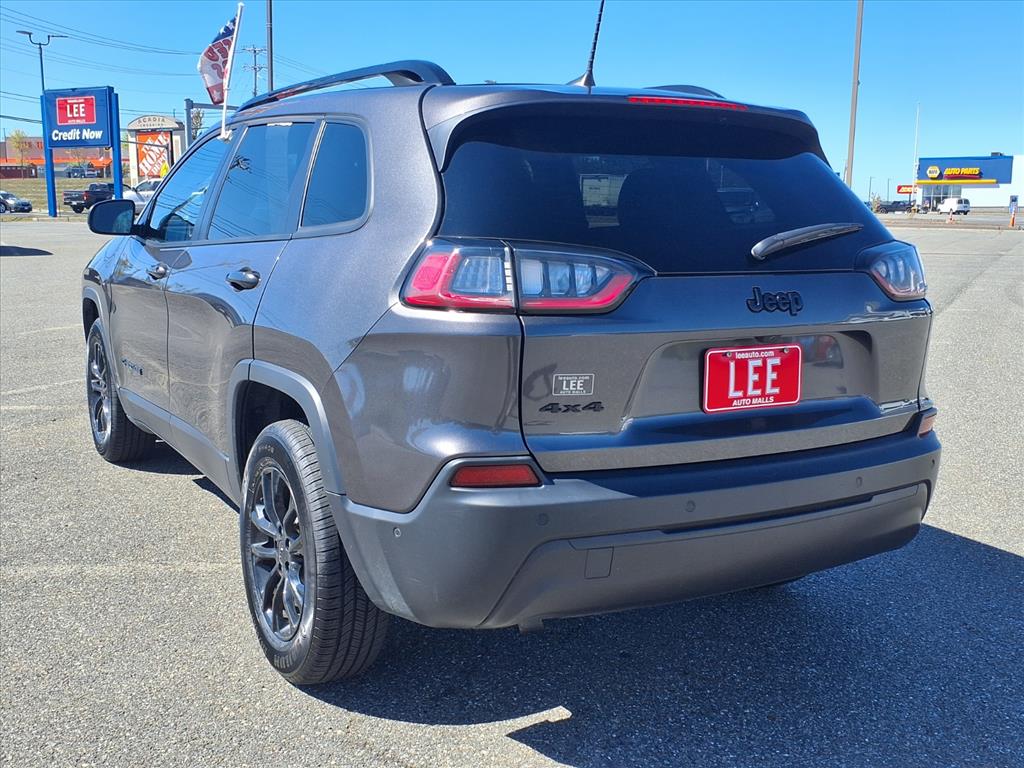used 2023 Jeep Cherokee car, priced at $25,995
