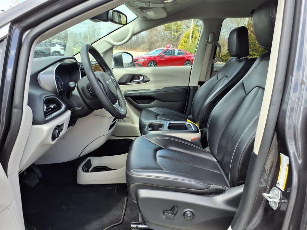 used 2023 Chrysler Pacifica car, priced at $26,995