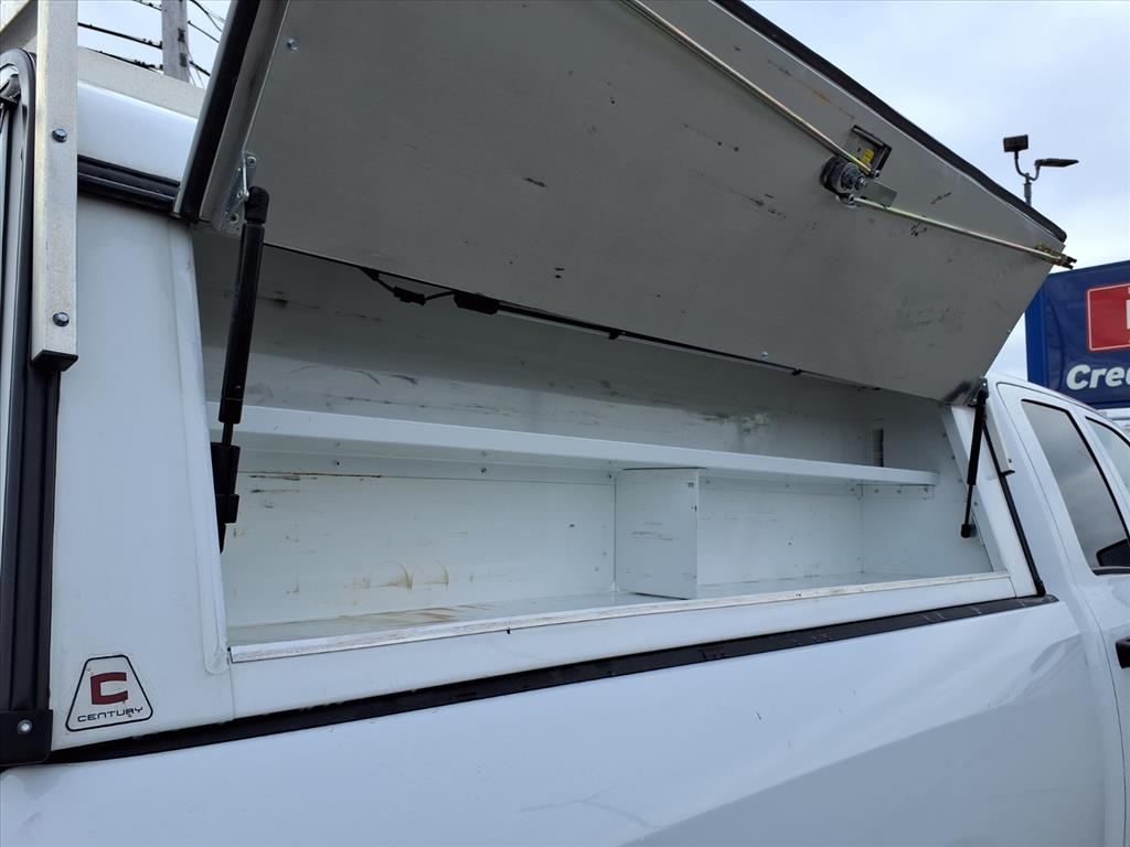 used 2022 Ram 1500 Classic car, priced at $24,995