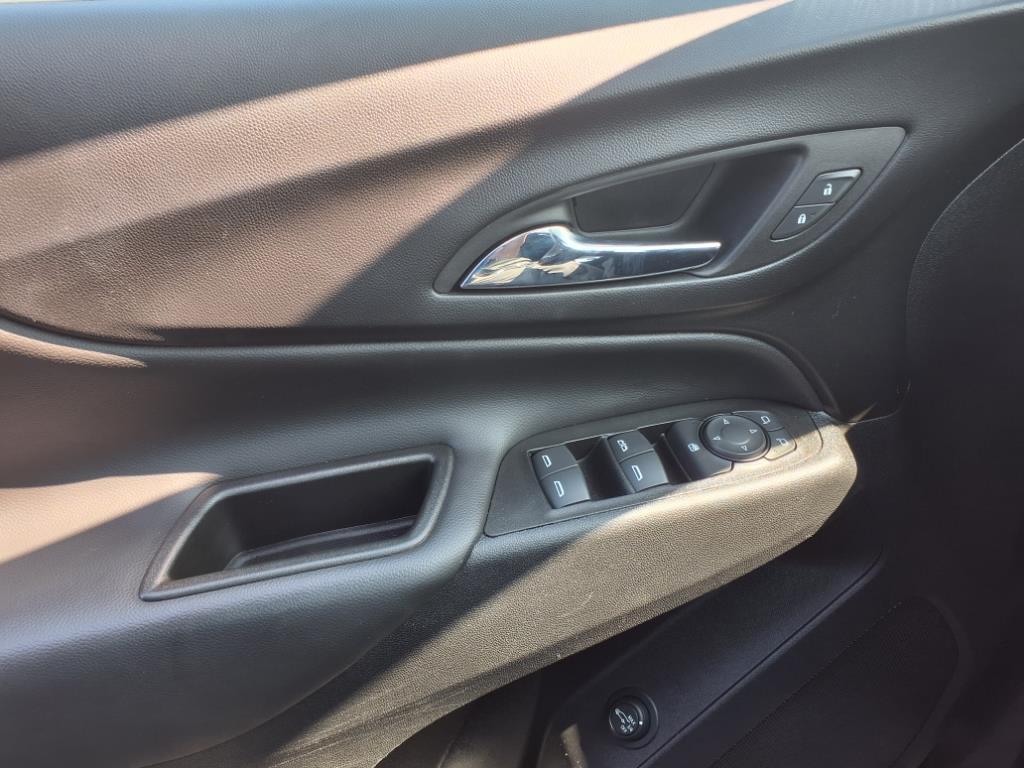 used 2022 Chevrolet Equinox car, priced at $23,888