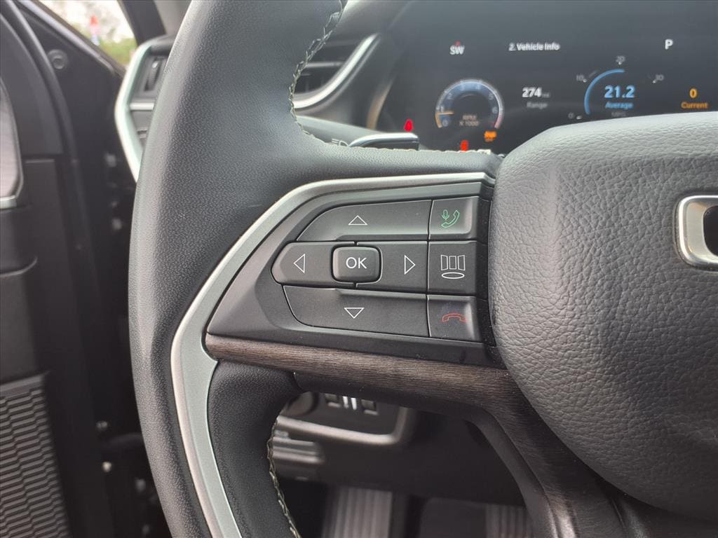 used 2023 Jeep Grand Cherokee car, priced at $32,995