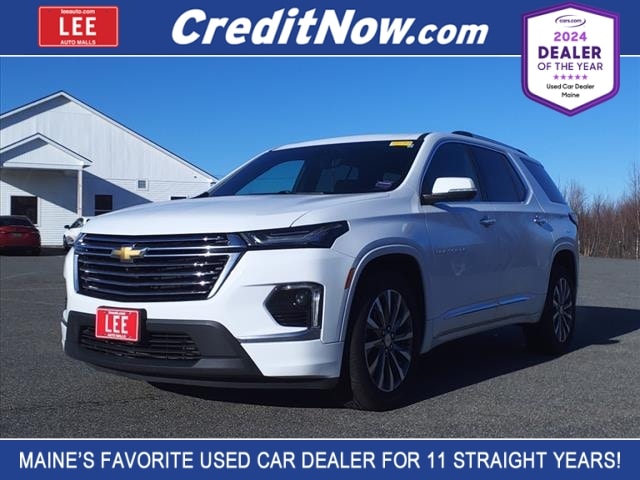 used 2023 Chevrolet Traverse car, priced at $38,555