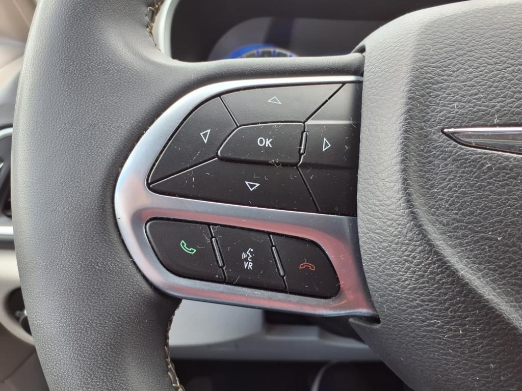 used 2023 Chrysler Pacifica car, priced at $26,995