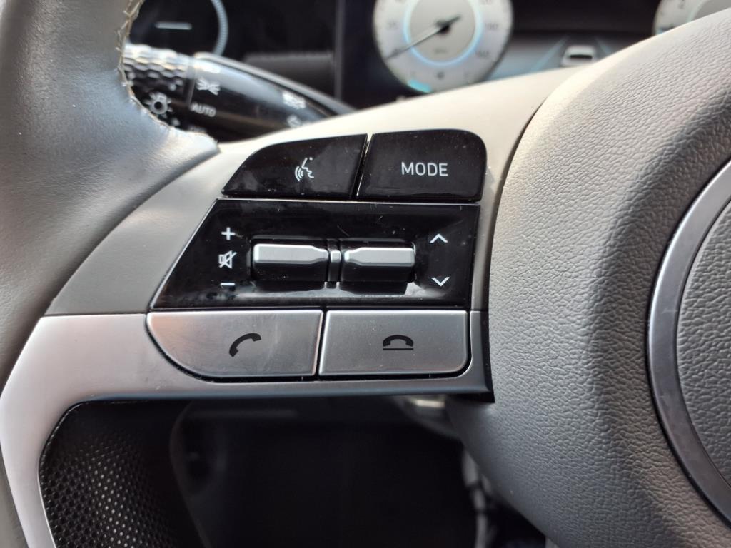 used 2023 Hyundai Elantra car, priced at $21,999