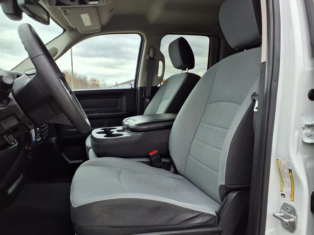 used 2022 Ram 1500 Classic car, priced at $24,995