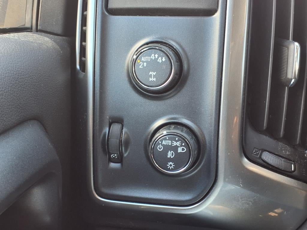 used 2018 Chevrolet Silverado 1500 car, priced at $30,999
