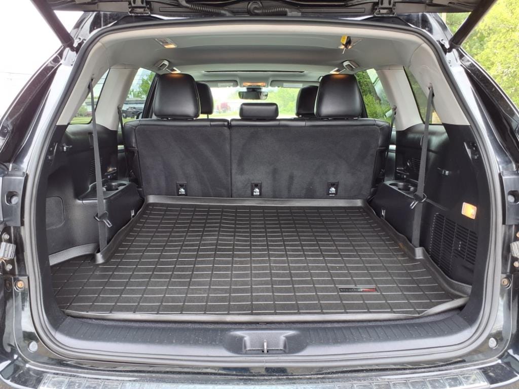 used 2019 Toyota Highlander car, priced at $27,777