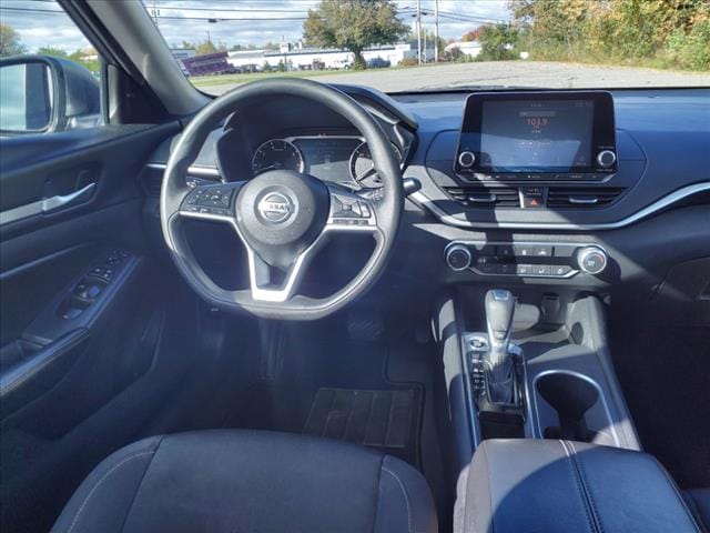 used 2022 Nissan Altima car, priced at $19,999