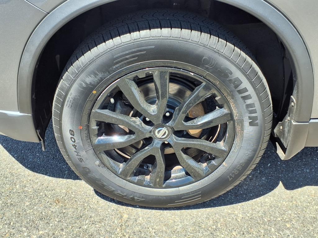 used 2017 Nissan Rogue car, priced at $17,995