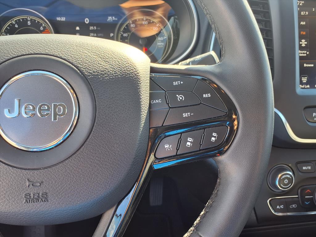used 2023 Jeep Cherokee car, priced at $24,995