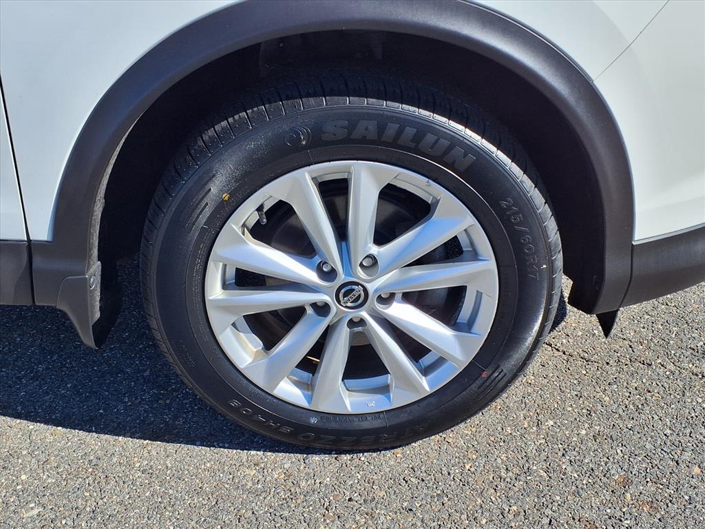 used 2019 Nissan Rogue Sport car, priced at $18,995