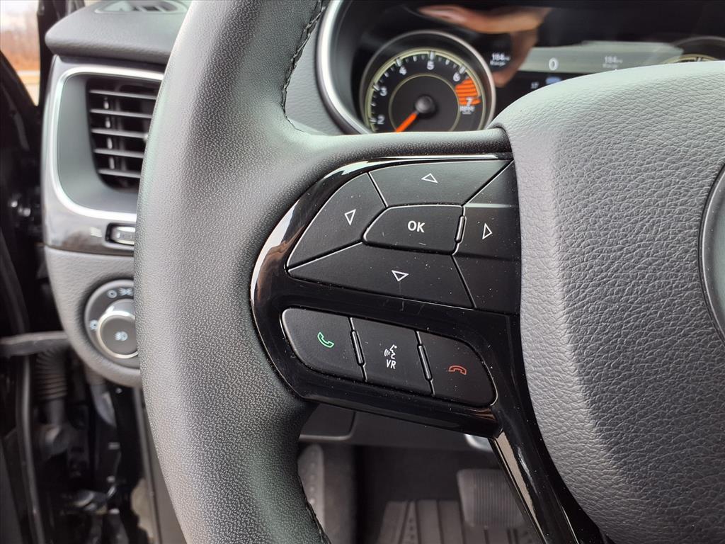 used 2023 Jeep Cherokee car, priced at $25,995