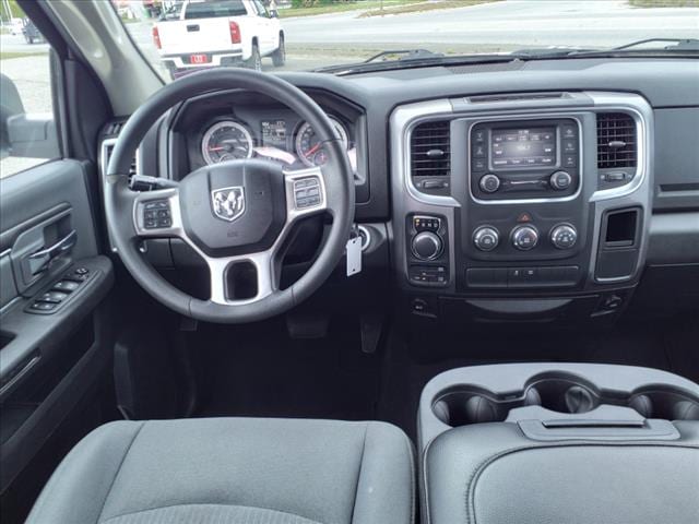 used 2022 Ram 1500 Classic car, priced at $29,999