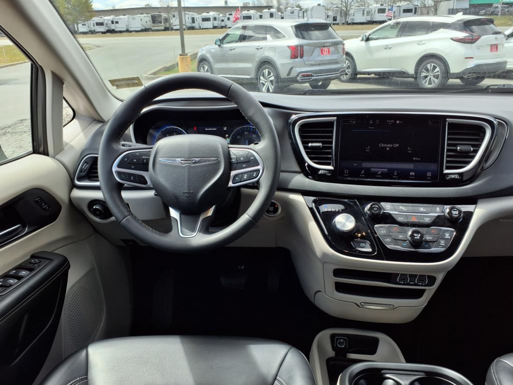 used 2023 Chrysler Pacifica car, priced at $26,995