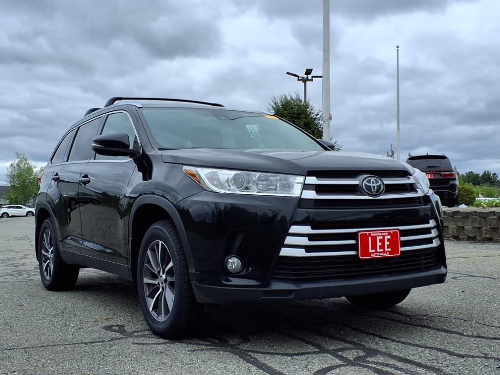 used 2019 Toyota Highlander car, priced at $27,777