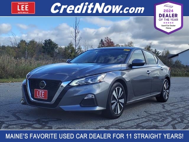 used 2022 Nissan Altima car, priced at $19,999