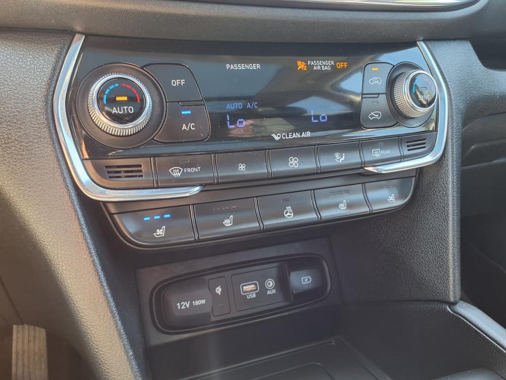 used 2020 Hyundai Santa Fe car, priced at $25,777
