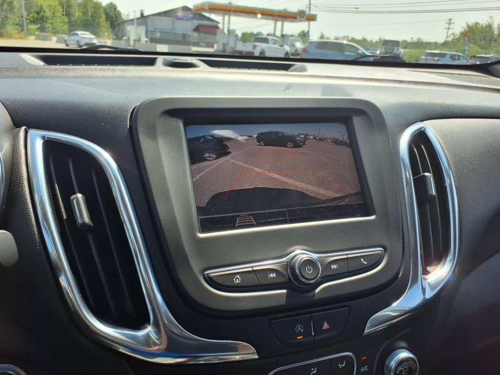 used 2022 Chevrolet Equinox car, priced at $23,888