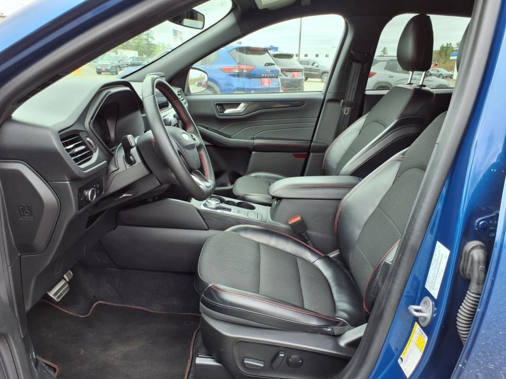 used 2023 Ford Escape car, priced at $26,555