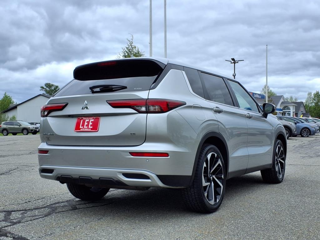 used 2024 Mitsubishi Outlander car, priced at $27,995