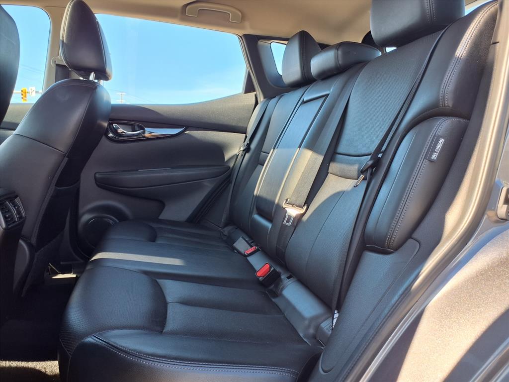 used 2022 Nissan Rogue Sport car, priced at $24,999