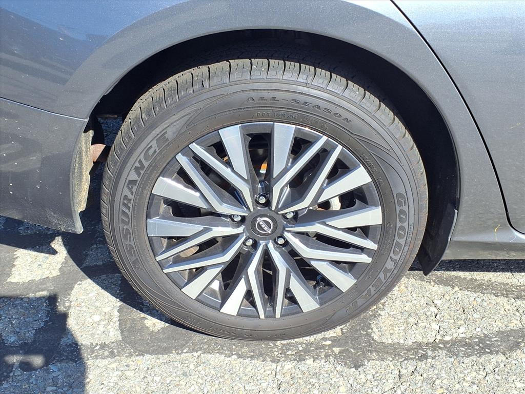 used 2023 Nissan Altima car, priced at $23,999